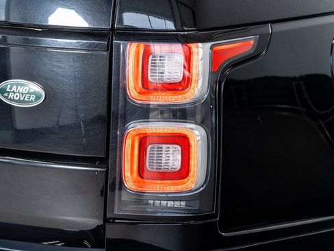 Used 2019 Land Rover Range Rover Supercharged image 27