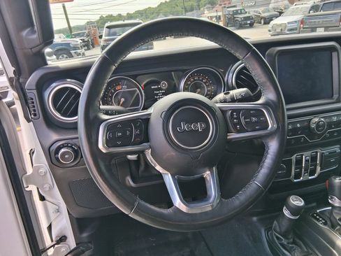 Certified 2021 Jeep Wrangler Unlimited Sahara AWD/4WD image 23