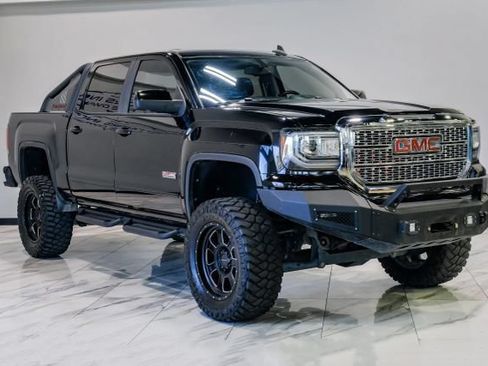 Used 2017 GMC Sierra 1500 SLT w/ All Terrain X Package AWD/4WD image 9