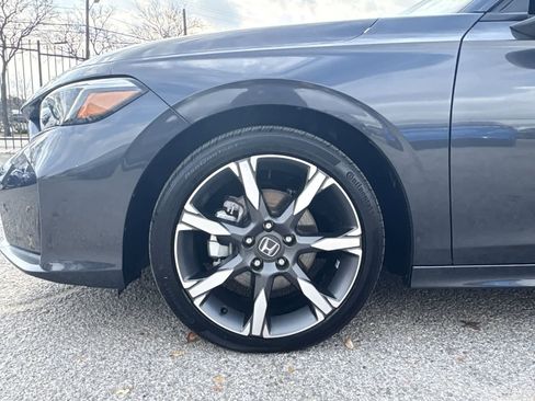Certified 2025 Honda Civic Sport Touring image 8