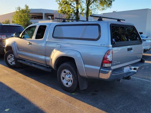 Used 2015 Toyota Tacoma PreRunner image 4