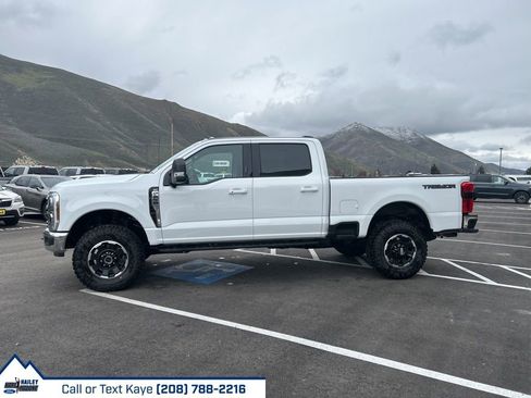 New 2026 Ford F250 XLT w/ XLT Premium Package AWD/4WD image 33