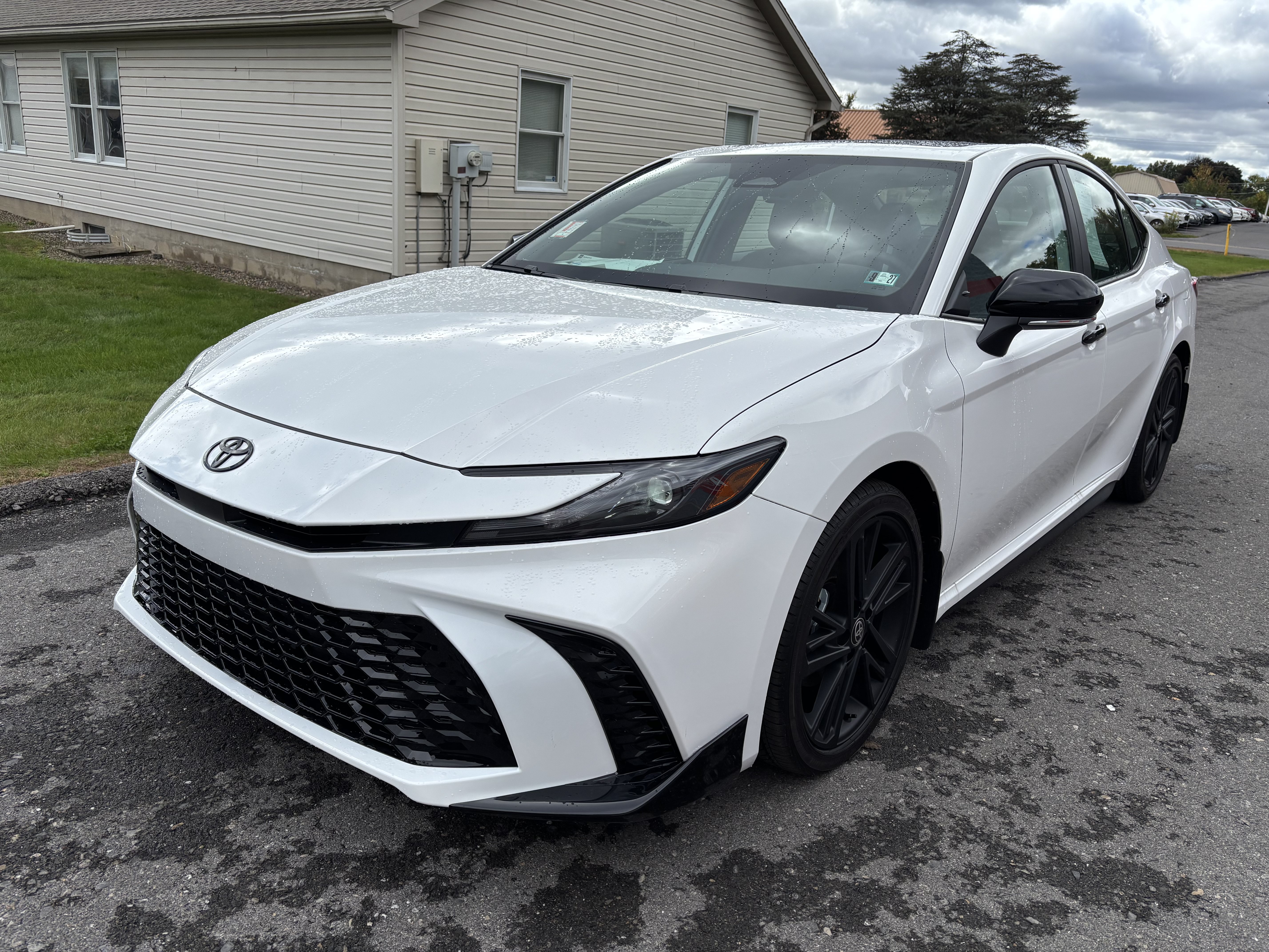 Certified 2026 Toyota Camry Hybrid w/ Multimedia Upgrade Package FWD image 8