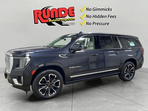 Used 2023 GMC Yukon XL Denali w/ Advanced Technology Package AWD/4WD image 1