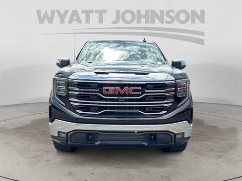 Used 2024 GMC Sierra 1500 SLT w/ SLT Premium Plus Package AWD/4WD image 8