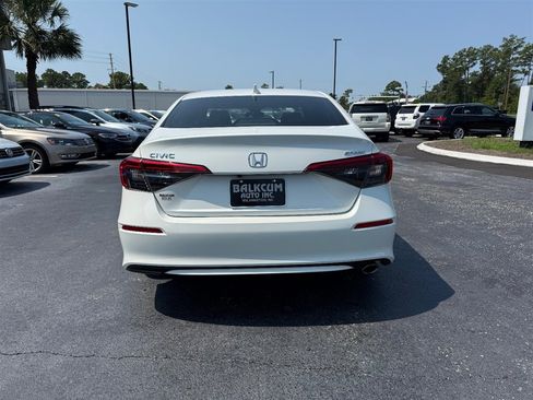 Used 2024 Honda Civic Sport image 4