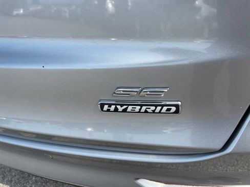 Used 2020 Ford Fusion SE FWD image 10