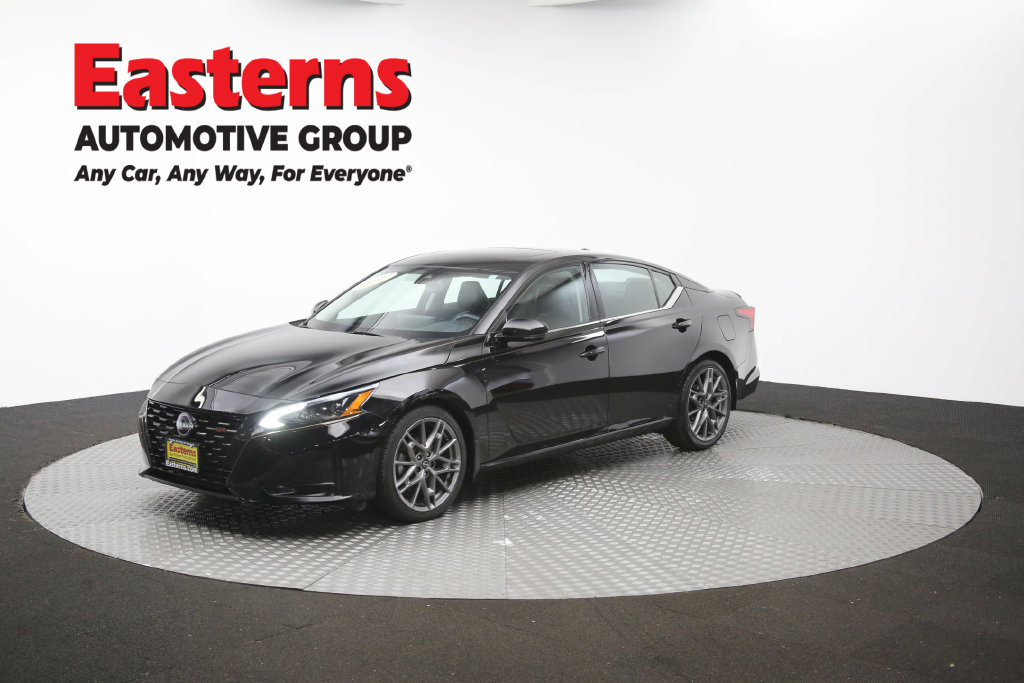 Used 2023 Nissan Altima 2.0 SR FWD image 60