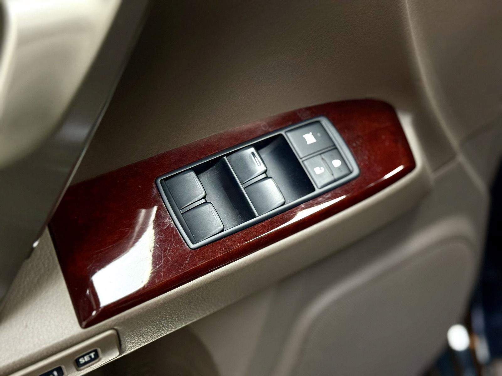 Used 2016 Lexus GX 460 Luxury AWD/4WD image 12