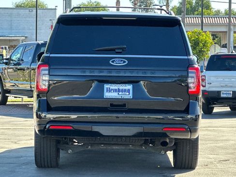 Used 2022 Ford Expedition Max Limited image 5