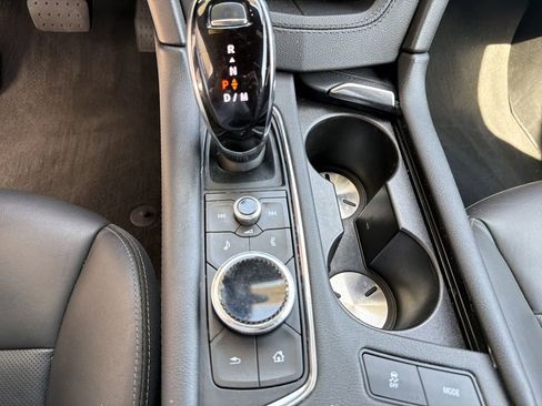 Used 2022 Cadillac XT5 Premium Luxury image 35