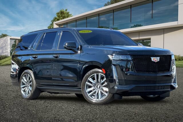 Used 2021 Cadillac Escalade Sport w/ Driver Assist Tech Package AWD/4WD image 2