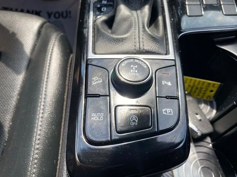 Used 2024 Kia Sportage X-Line AWD/4WD image 19