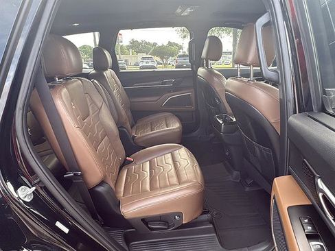 Used 2021 Kia Telluride SX w/ SX Prestige Package AWD/4WD image 16