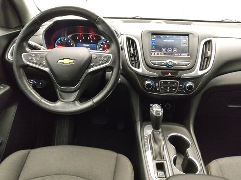 Used 2020 Chevrolet Equinox LT image 22
