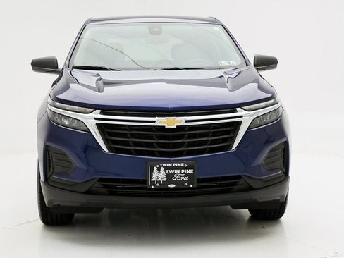 Used 2023 Chevrolet Equinox LS w/ LS Convenience Package image 3