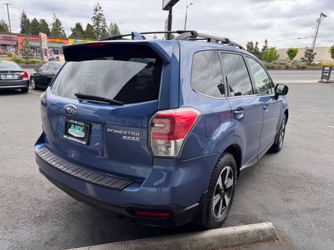 Used 2017 Subaru Forester 2.5i Limited w/ Protection Package #2 AWD/4WD image 8