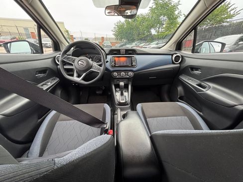 Used 2025 Nissan Versa SV FWD image 28