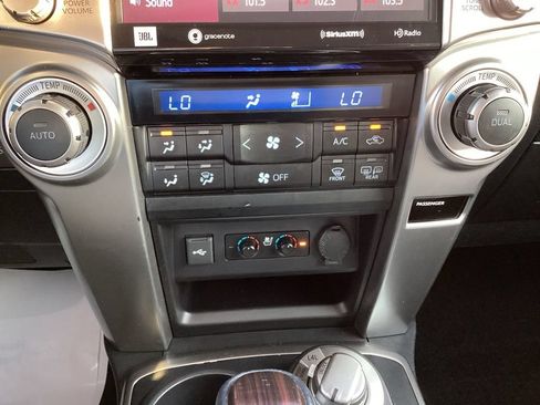 Used 2023 Toyota 4Runner Limited AWD/4WD image 20