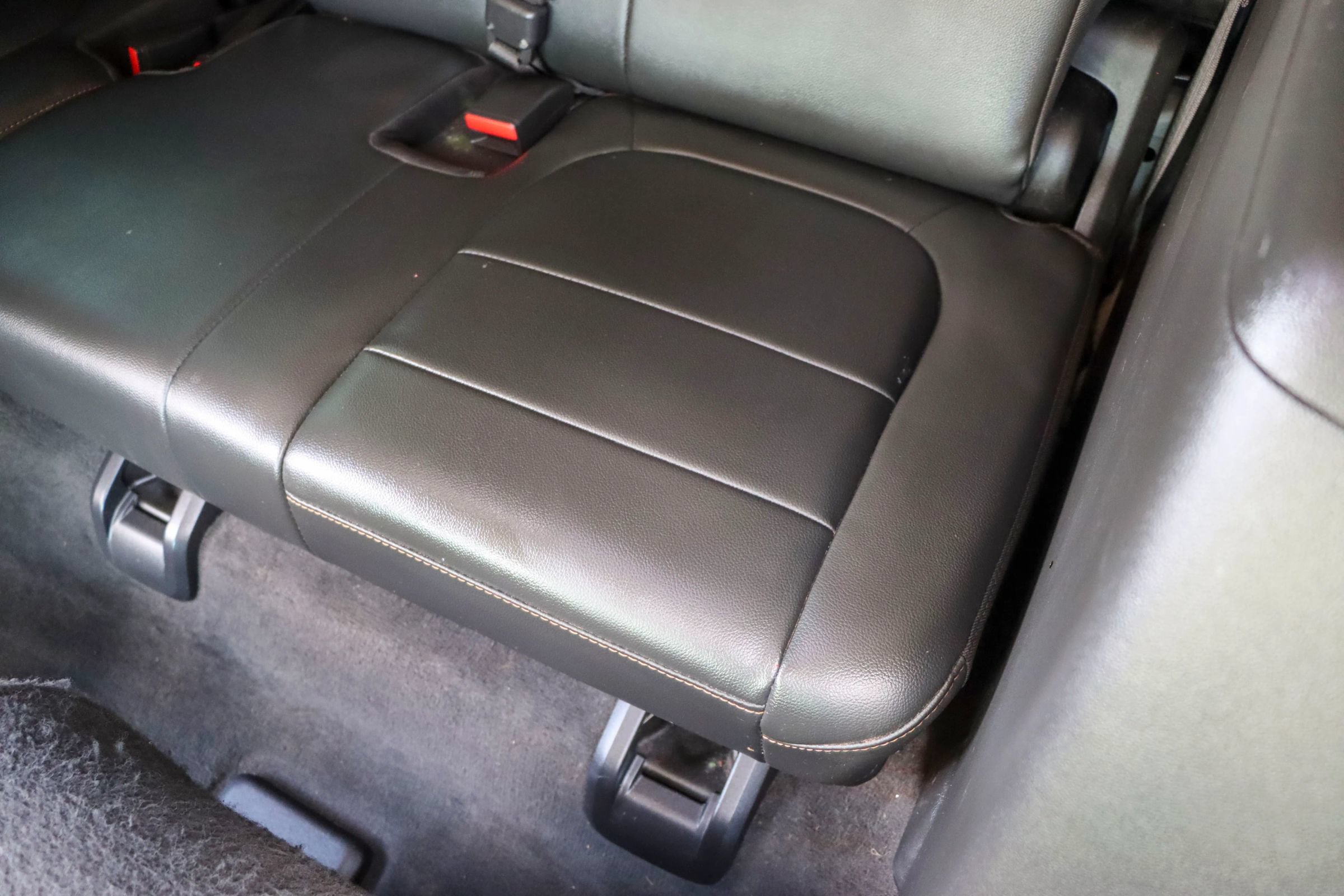 Used 2020 Chevrolet Traverse RS w/ LPO, Floor Liner Package FWD image 19