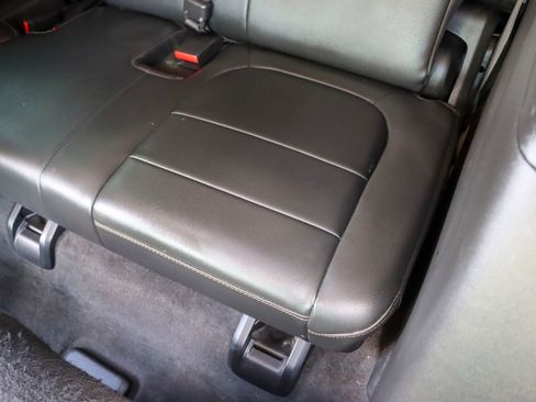 Used 2020 Chevrolet Traverse RS w/ LPO, Floor Liner Package FWD image 19
