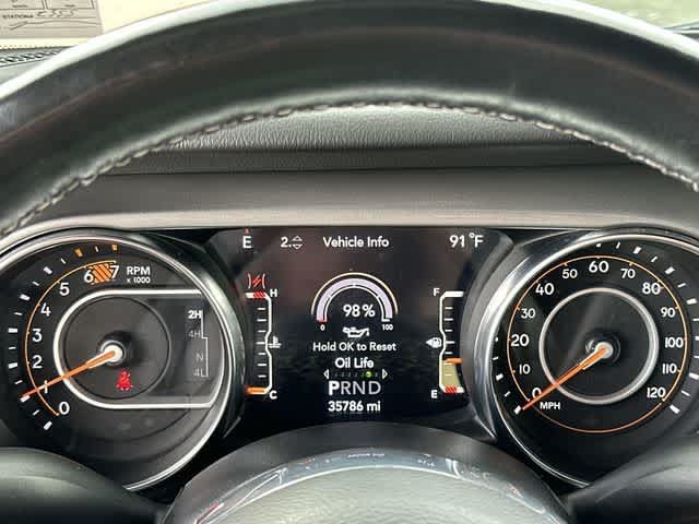 Used 2022 Jeep Wrangler Unlimited Sahara w/ LED Lighting Group AWD/4WD image 6
