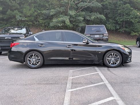 Used 2015 INFINITI Q50 Premium w/ Deluxe Touring Package RWD image 10
