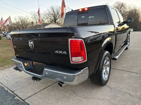 Used 2017 RAM 1500 Laramie w/ Convenience Group image 8