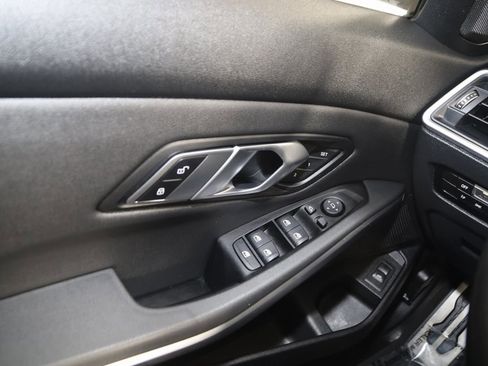 Used 2020 BMW M340i xDrive M340i xDrive w/ Parking Assistance Package image 32