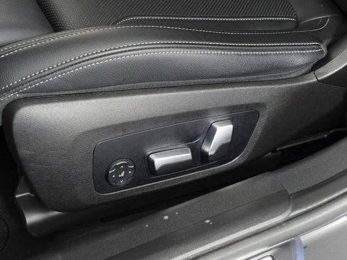 Used 2022 BMW 330i Sedan w/ Driving Assistance Package RWD image 23