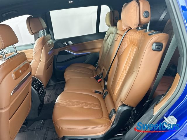 Used 2025 BMW X7 M60i AWD/4WD image 13