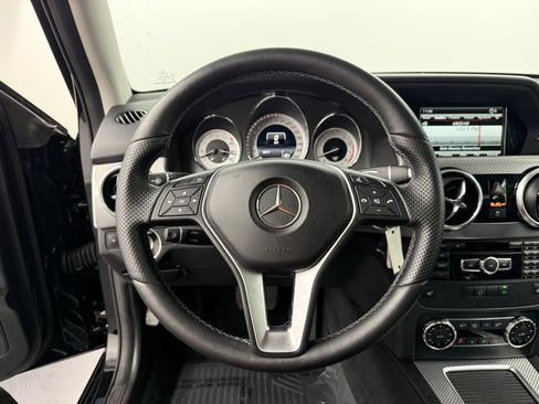 Used 2015 Mercedes-Benz GLK 350 2WD image 22