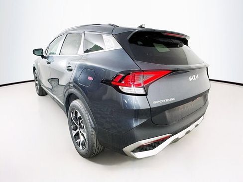 Certified 2025 Kia Sportage EX w/ EX Premium Package AWD/4WD image 7