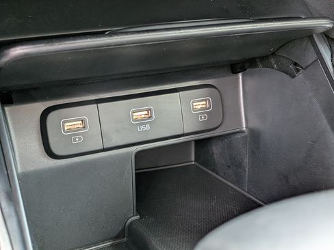 Used 2022 Kia Sorento S w/ Panoramic Sunroof Package FWD image 32