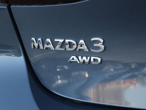 Certified 2025 MAZDA MAZDA3 Carbon image 17