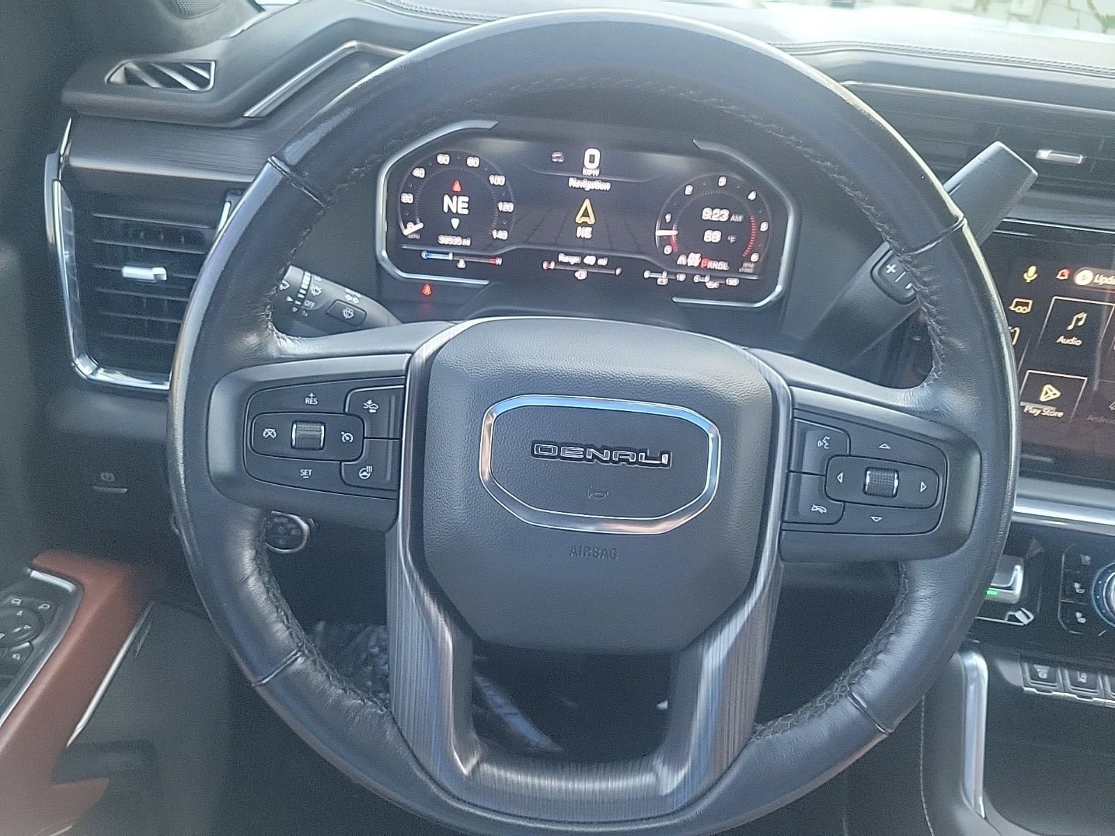 Used 2024 GMC Sierra 2500 Denali Ultimate AWD/4WD image 25