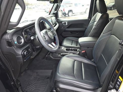Used 2024 Jeep Wrangler High Altitude image 9