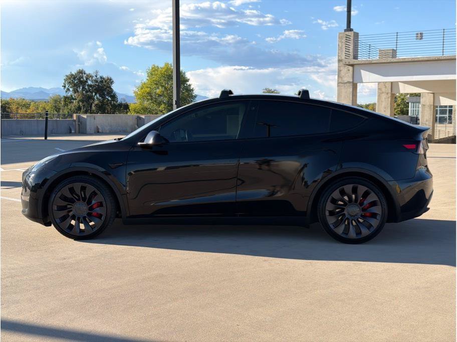 Used 2022 Tesla Model Y Performance AWD/4WD image 4
