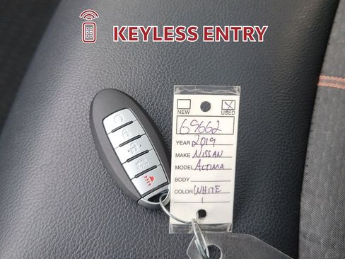 Used 2019 Nissan Altima 2.5 SR w/ SR Premium Package image 30