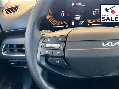 Used 2025 Kia K4 FWD image 17