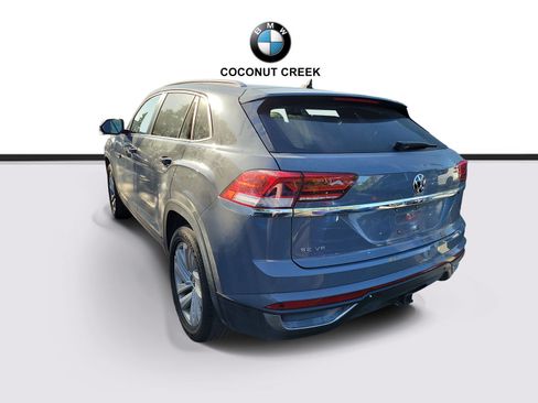 Used 2020 Volkswagen Atlas Cross Sport SE w/ Panoramic Sunroof Package FWD image 4