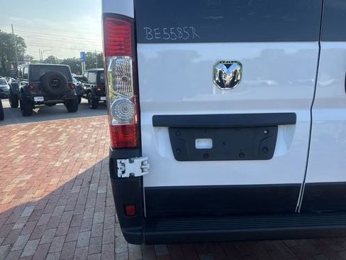 Used 2025 RAM ProMaster 2500 w/ U-Haul Equipment Group FWD image 8