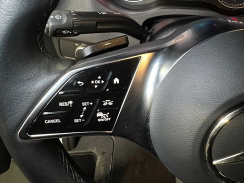 Used 2025 Mercedes-Benz Sprinter 2500 image 26