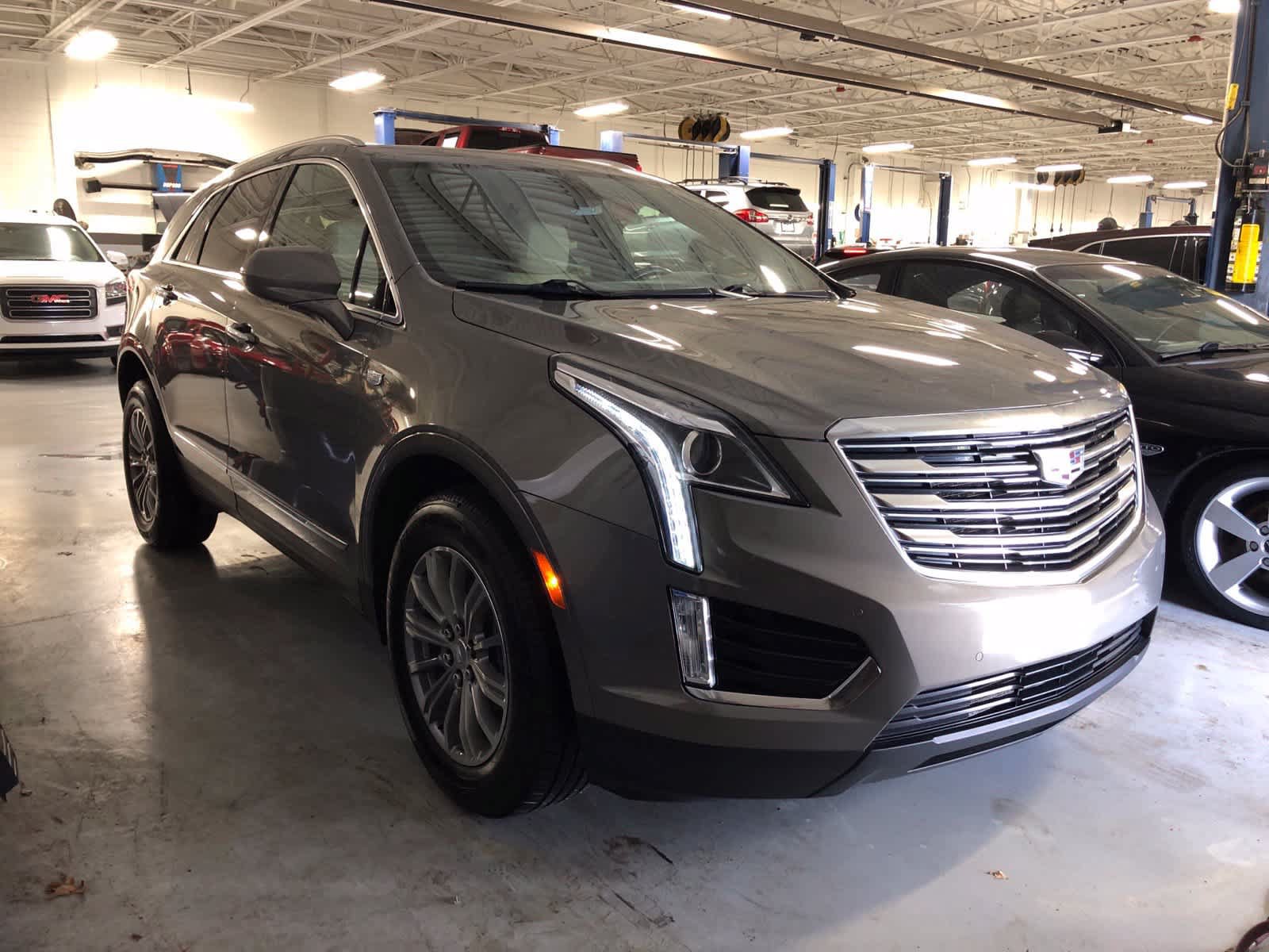 Used 2018 Cadillac XT5 Luxury AWD/4WD image 2