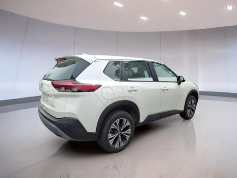 Used 2023 Nissan Rogue SV AWD/4WD image 4