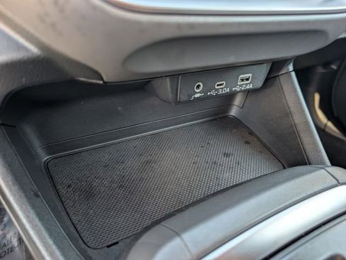 Certified 2025 Subaru Crosstrek 2.0i Premium image 26