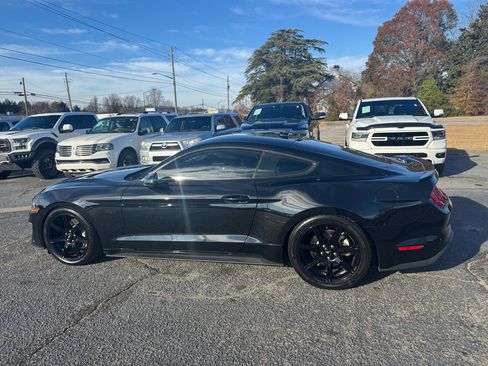 Used 2020 Ford Mustang GT w/ Equipment Group 301A image 8