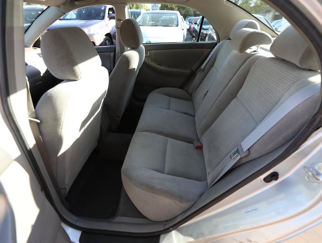 Used 2007 Toyota Corolla CE w/ Upgrade Pkg FWD image 12