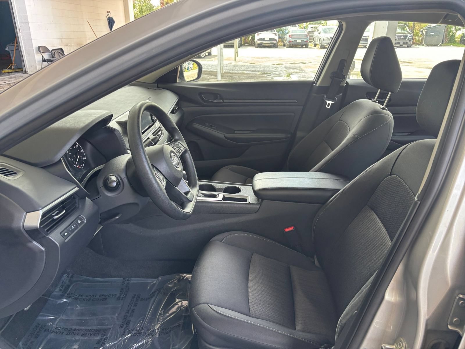 Used 2024 Nissan Altima 2.5 S FWD image 25
