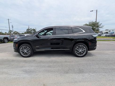 New 2026 Buick Enclave Avenir w/ Super Cruise Package FWD image 8